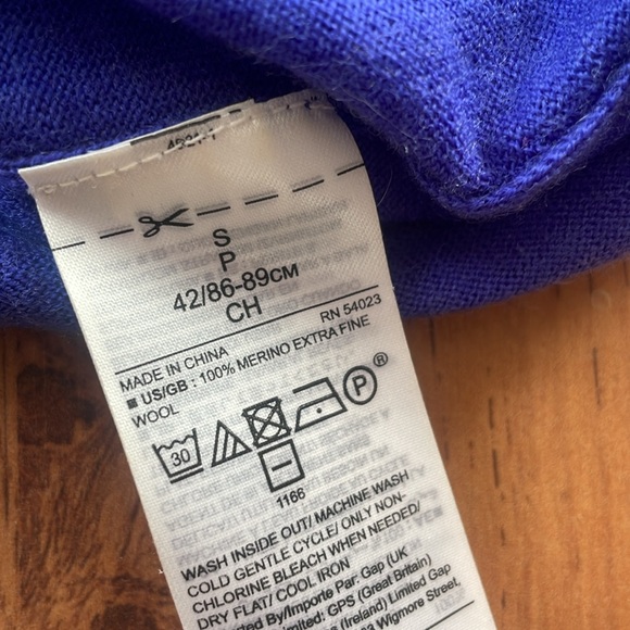 Purple merino wool lightweight sweater - Picture 2 of 3